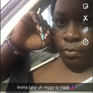 Meet your Posher, Dee