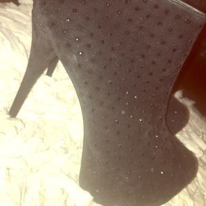 🖤Black Studded Ankle Booties🖤