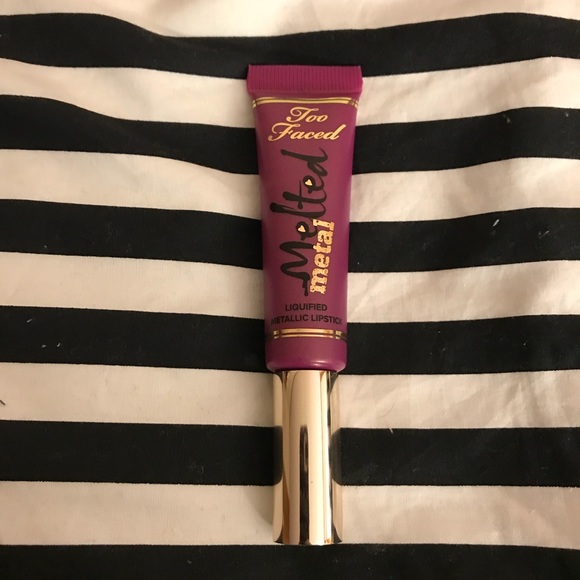 Too Faced Other - SOLD - Too Faced Melted metal - metallic jelly