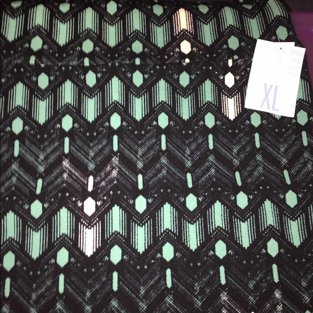 LuLaRoe Cassie Pencil Skirt