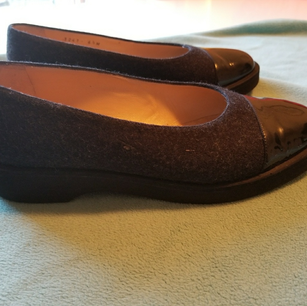 Black shoes