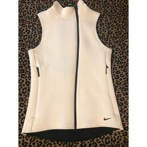 Nike therma-fit vest