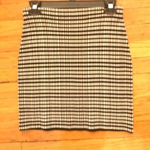 Theory Skirt Size Small