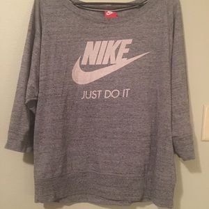 Adorable Nike scoopneck top