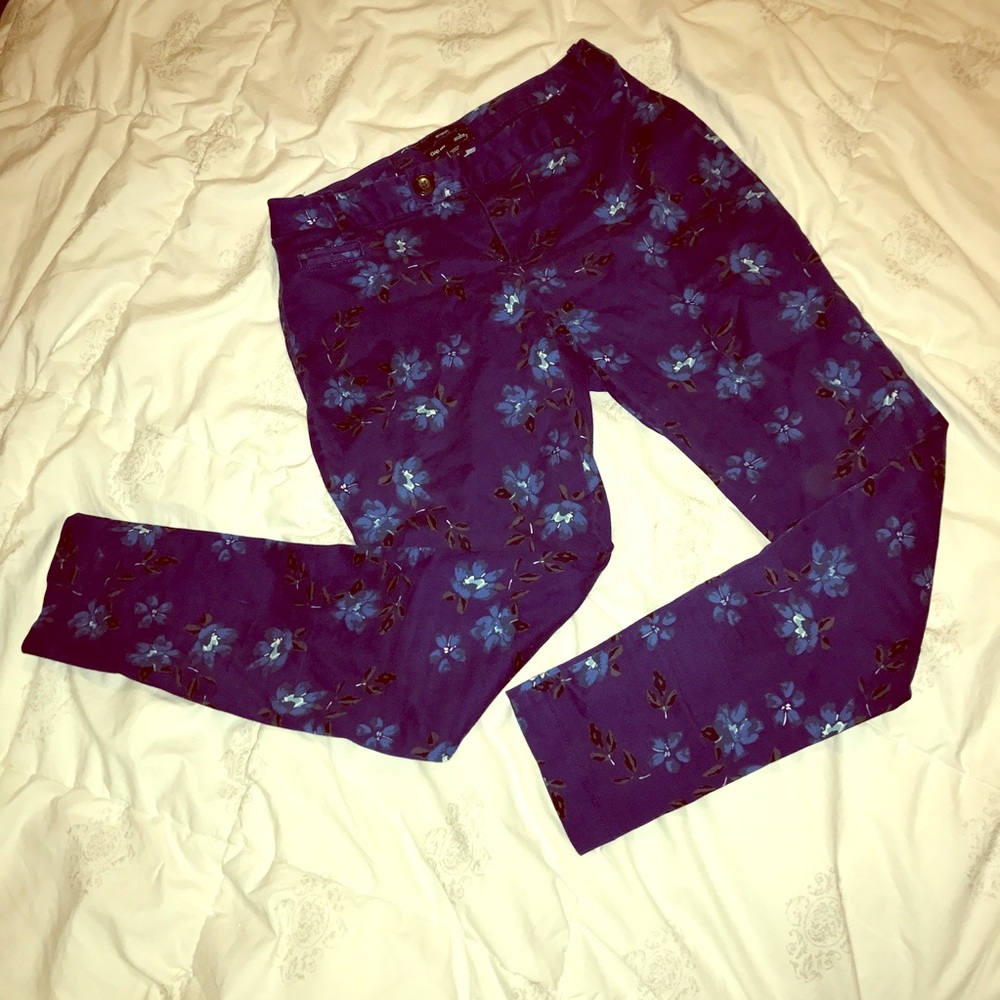 Price Firm❗️GAP stretch floral jeans 👖