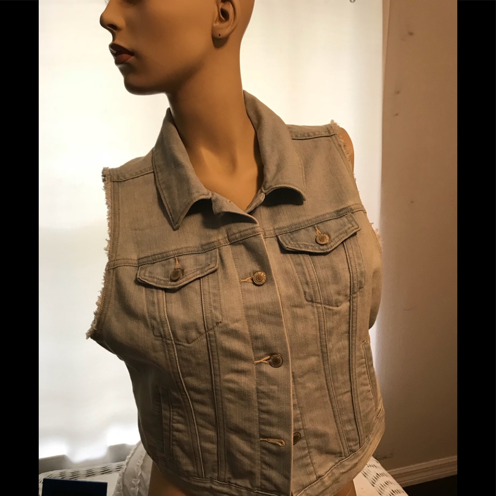 Big Discount!! Denim Vest Jacket!
