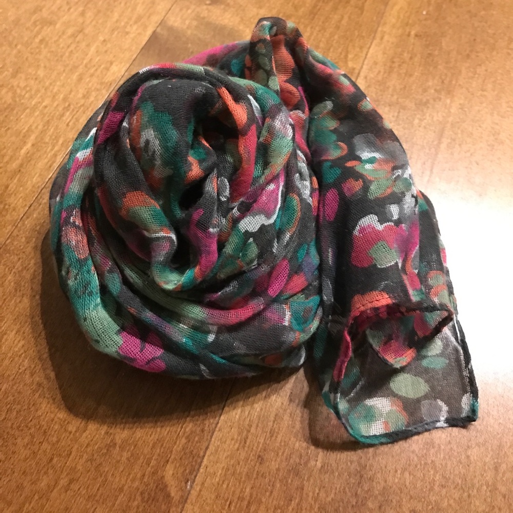 Fall lightweight scarf!