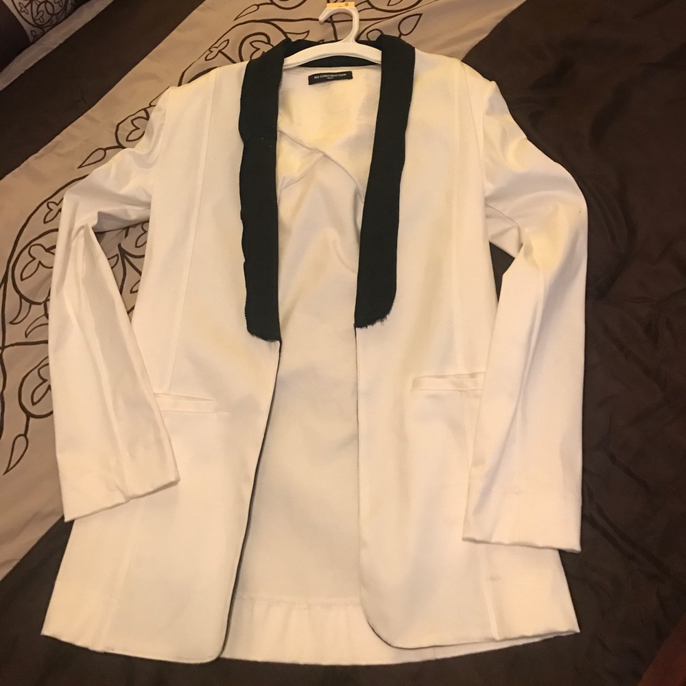 Nu Construction white Blazer