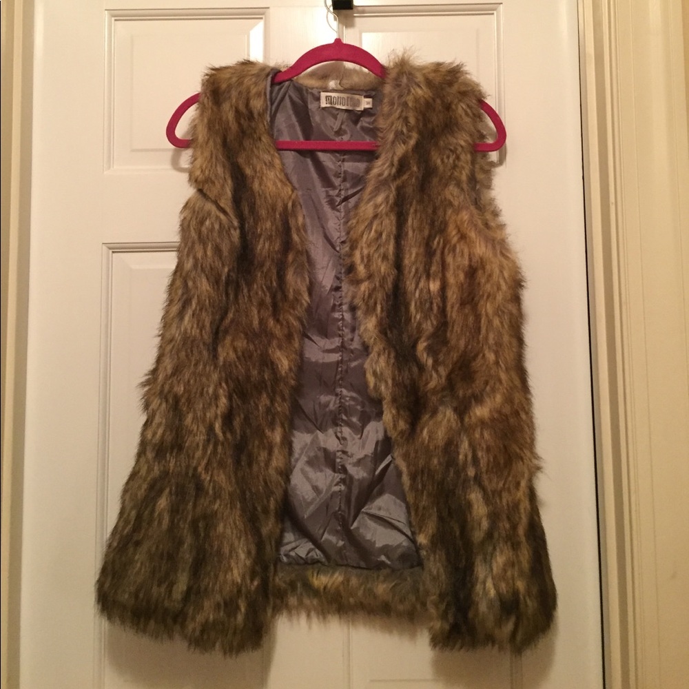Fur vest