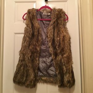 Fur vest