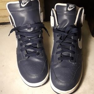 Nike mens high top shoes size 13