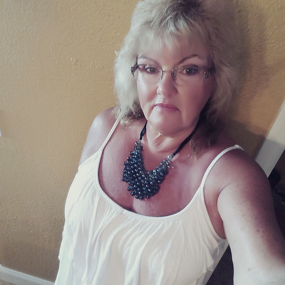 Meet your Posher, Debby