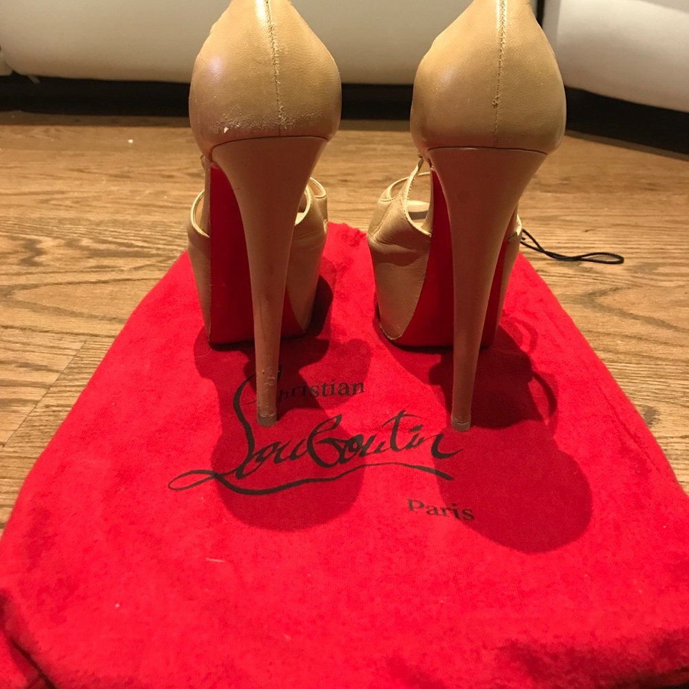 christian louboutin nude