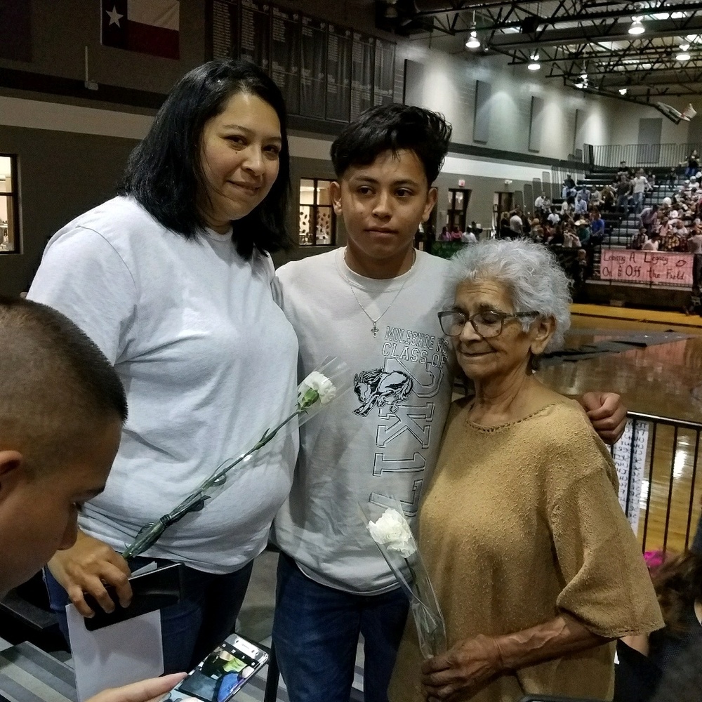 Meet your Posher, Yoanda