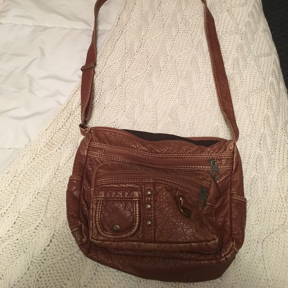 Tan pleather purse!