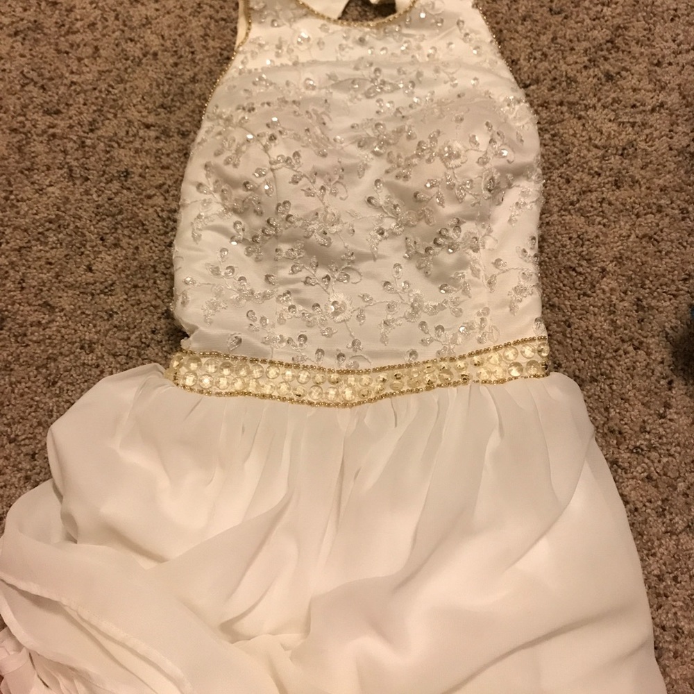White homecoming/prom dress
