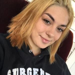 Meet your Posher, Casey