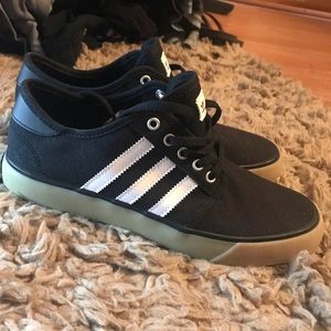 Adidas Classic Sneakers