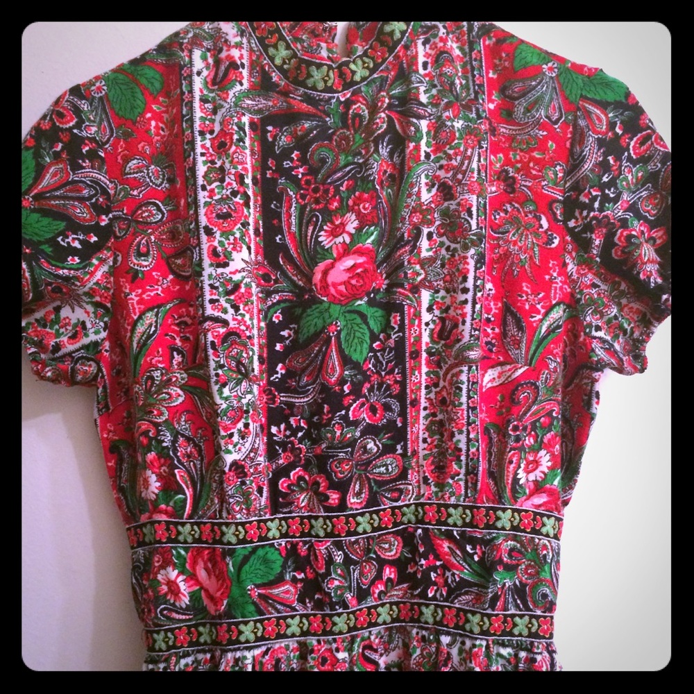Vintage 60s psychedelic folk print mini dress