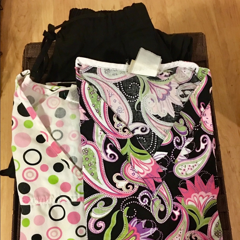 Scrub set