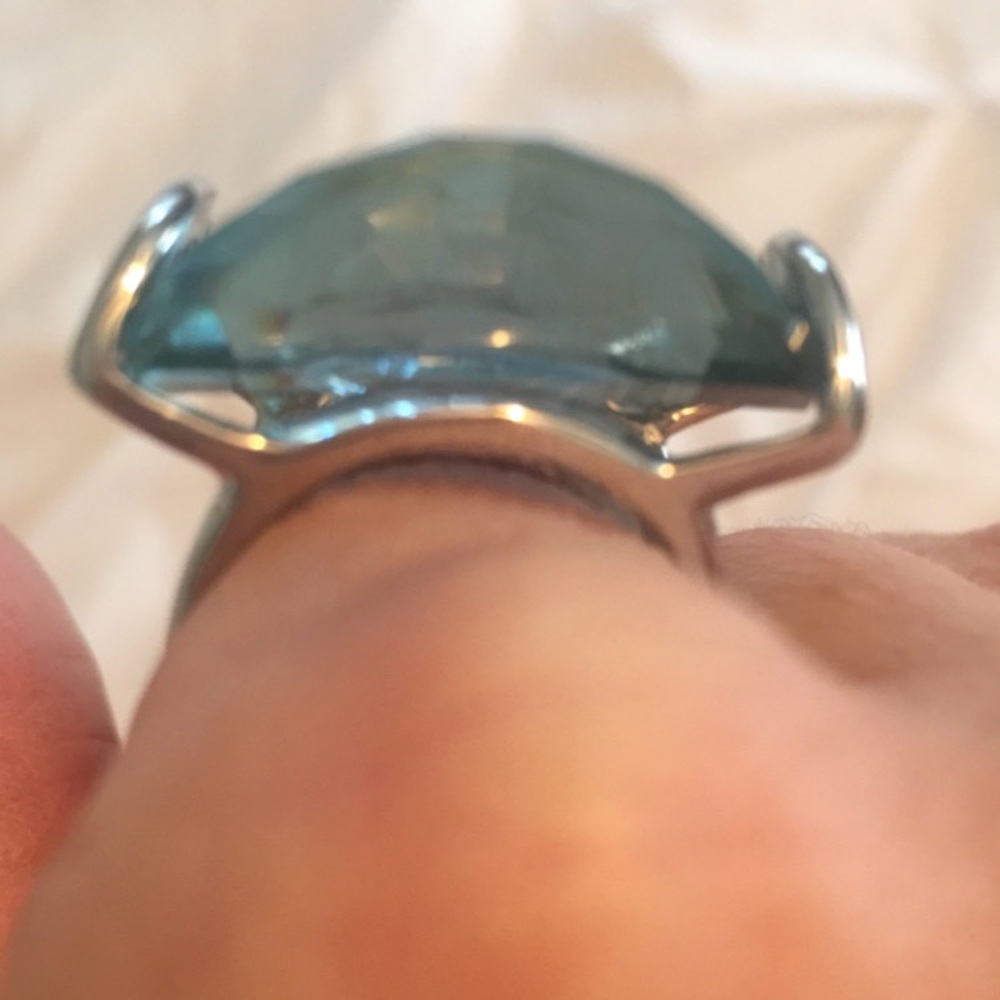 Womens ring - Picture 2 of 4