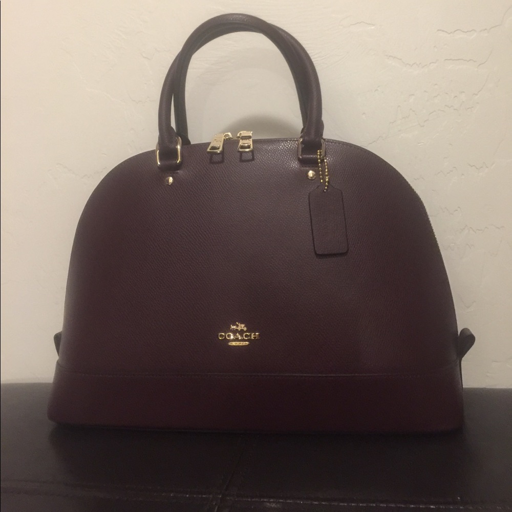 Coach Sierra in Crossgrain Leather!