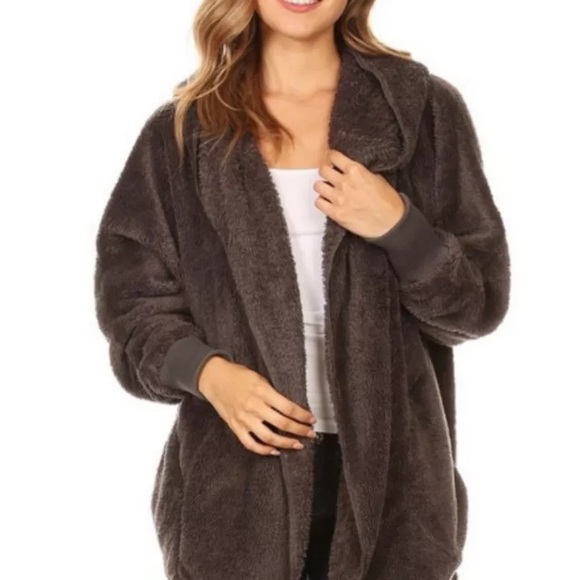 SOLD OUT T-party clothing fuzzy cardigan - Picture 3 of 7