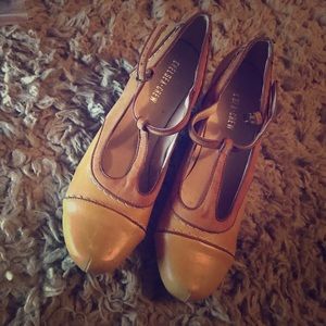 Vintage Close Toed Heels