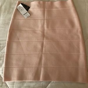 Bebe skirt size small