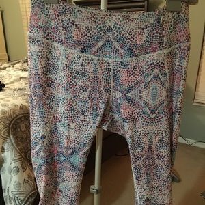 🌸🔥CALIA BY CARRIE UNDERWOOD CROP PANTS🔥🌸