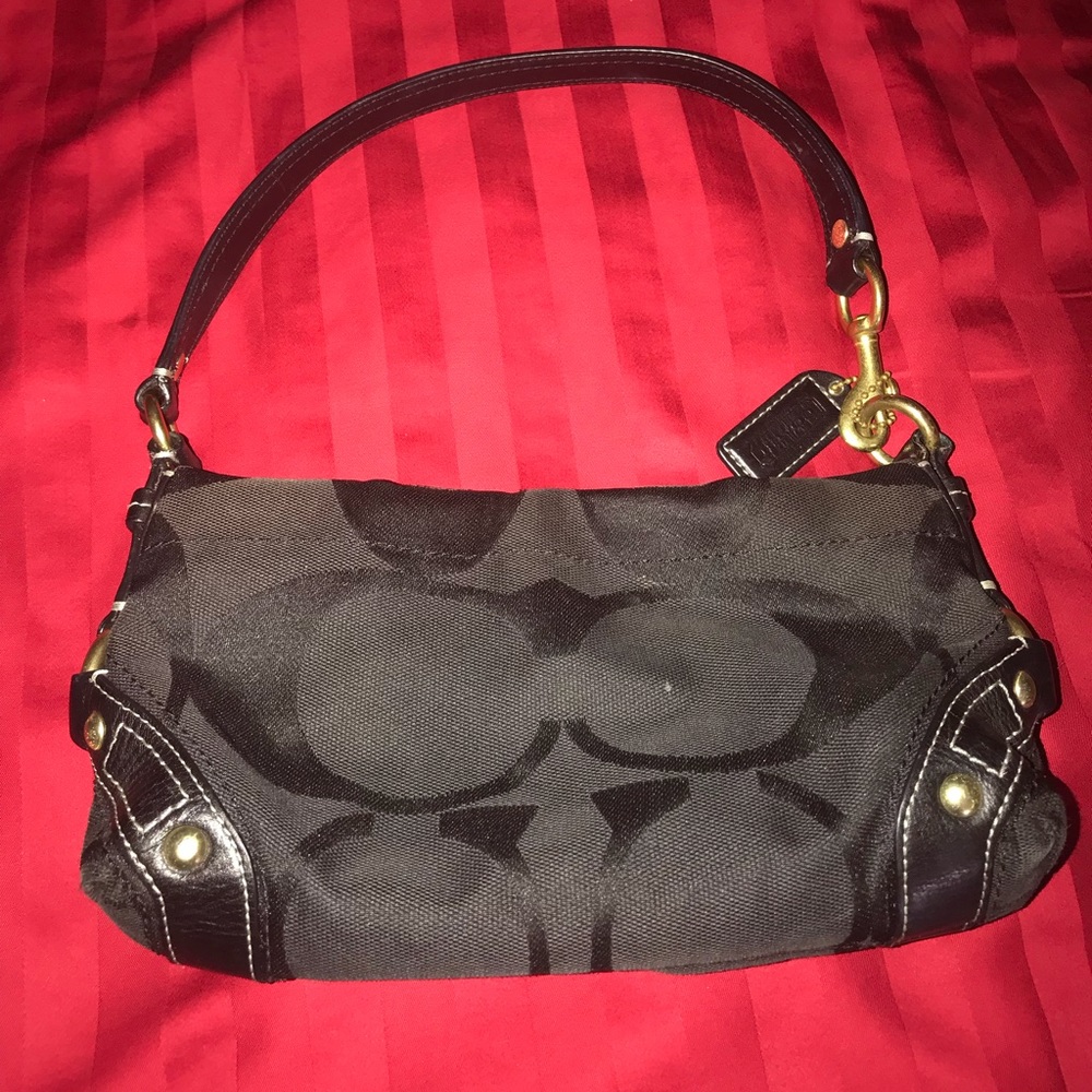 Elegant black Coach purse