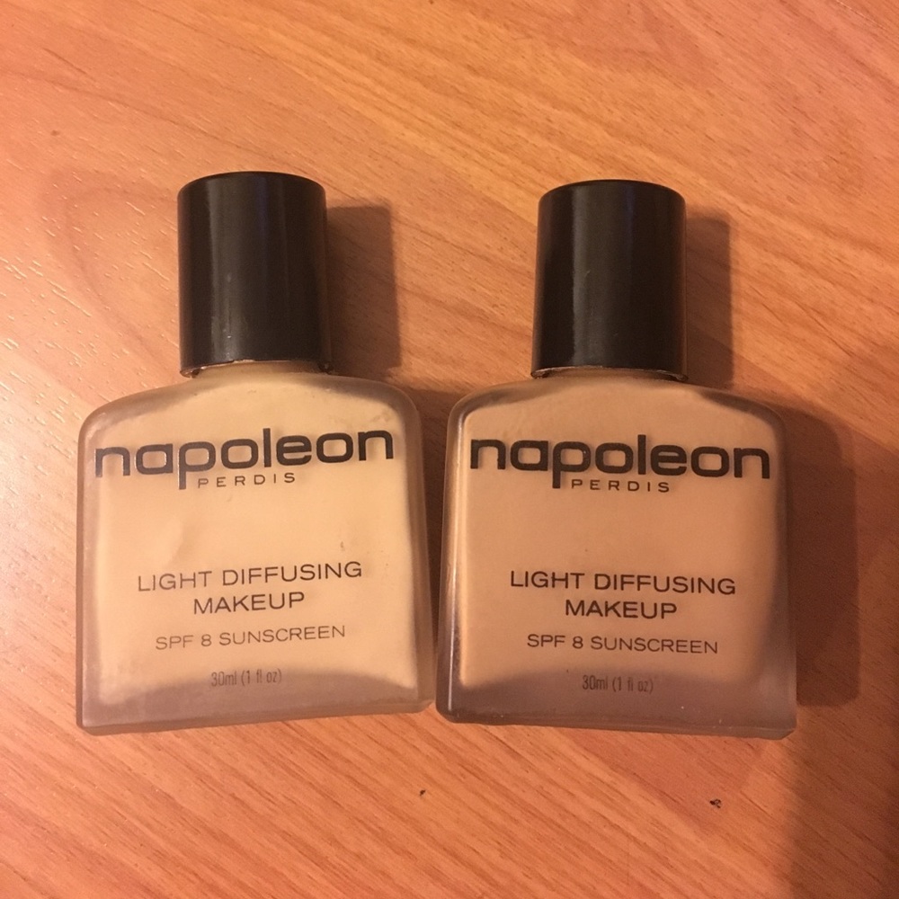 Bundle of napoleon perdis foundation look 1 &4