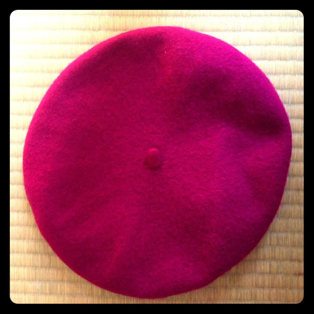 ‼️SOLD ‼️ Raspberry Beret