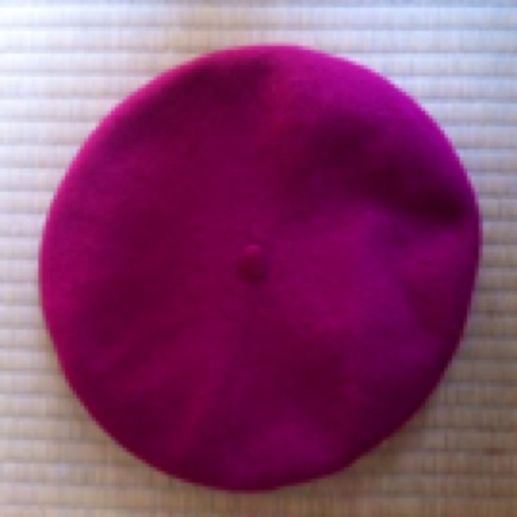 ‼️SOLD ‼️ Raspberry Beret - Picture 2 of 3