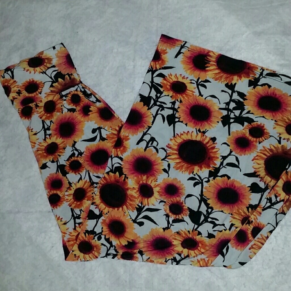 ♣️ U-kiss maxi skirt
