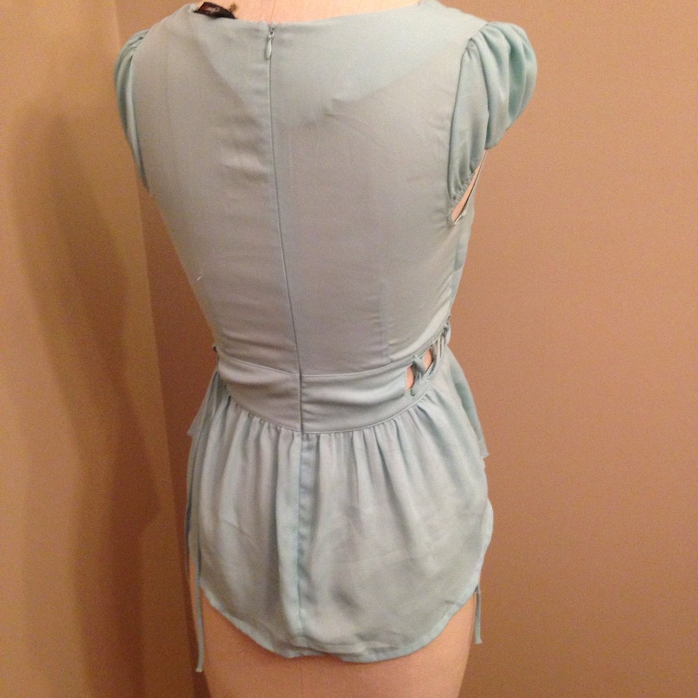 Sugar lips lace up cutout turquoise top XS - Picture 7 of 9