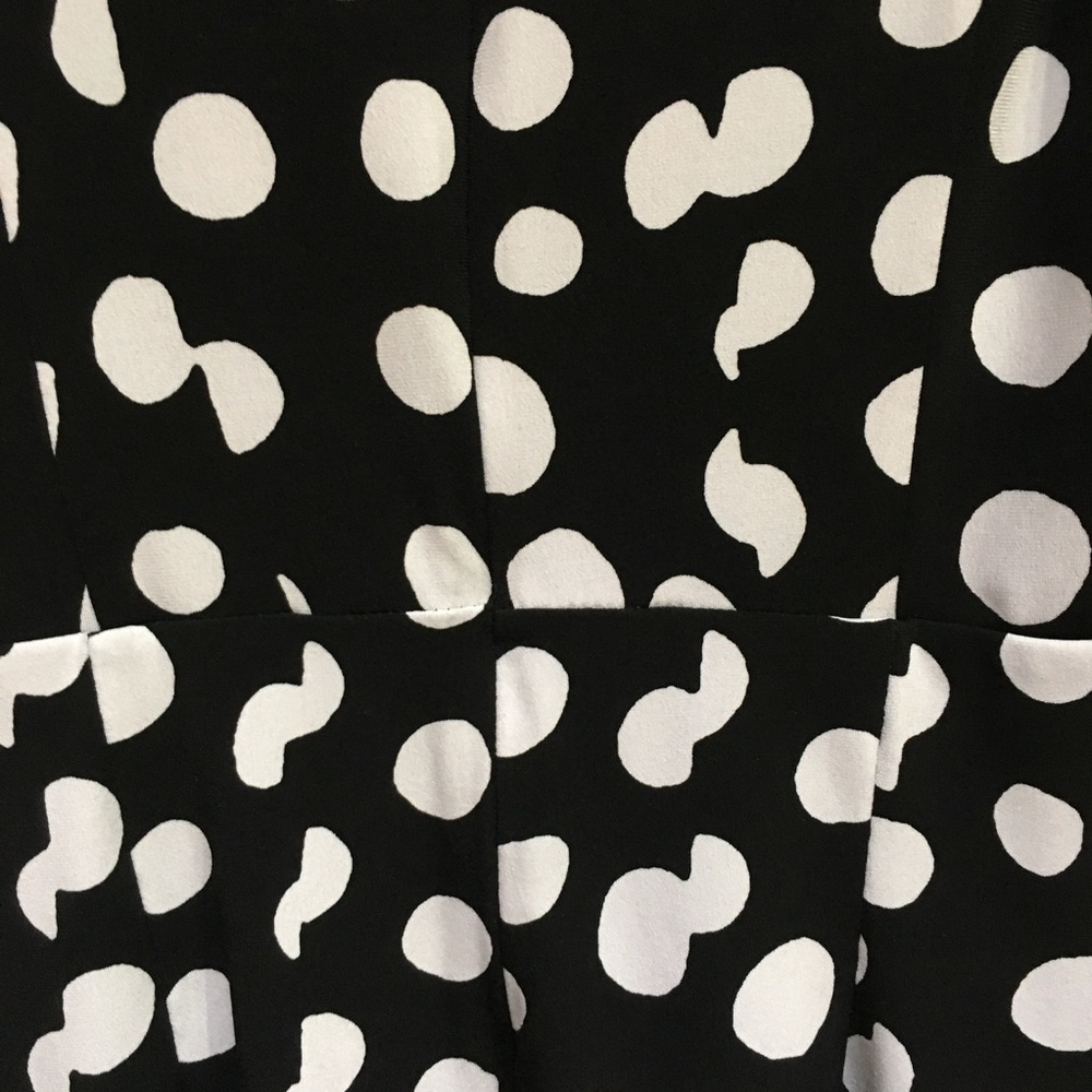 🏠 White House Black Market polka-dot flare dress