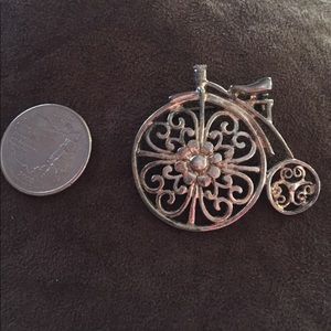 🖤Vintage Tricycle Brooch🖤