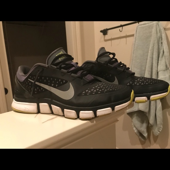 Nike Air Max - Picture 2 of 5