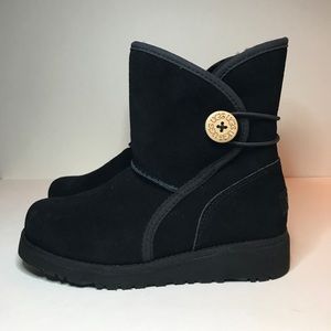 UGG Kids Bailey Button Black Size 13