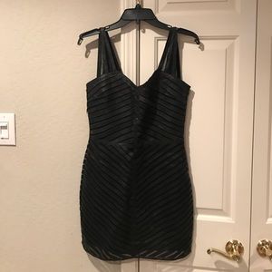 Short Parker black dress size Small
