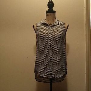 Sleeveless blouse