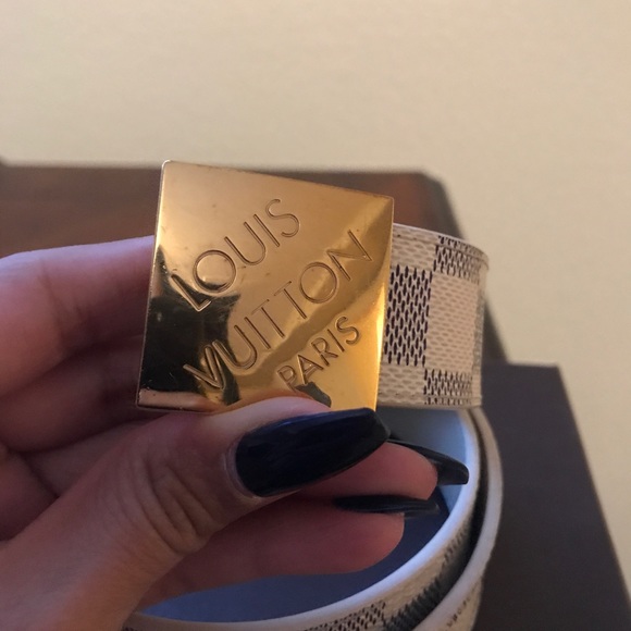 100% authentic. Louis Vuitton Damier belt