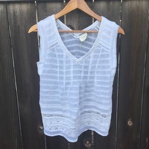 ANTHROPOLOGIE MAEVE WHITE TOP SHEER SZ 2 ANTHROPOLOGIE MAEVE WHITE TOP SHEER SZ 2