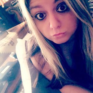 Meet your Posher, Katina