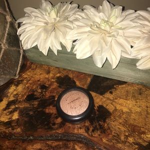 MAC mineralize skinfinish