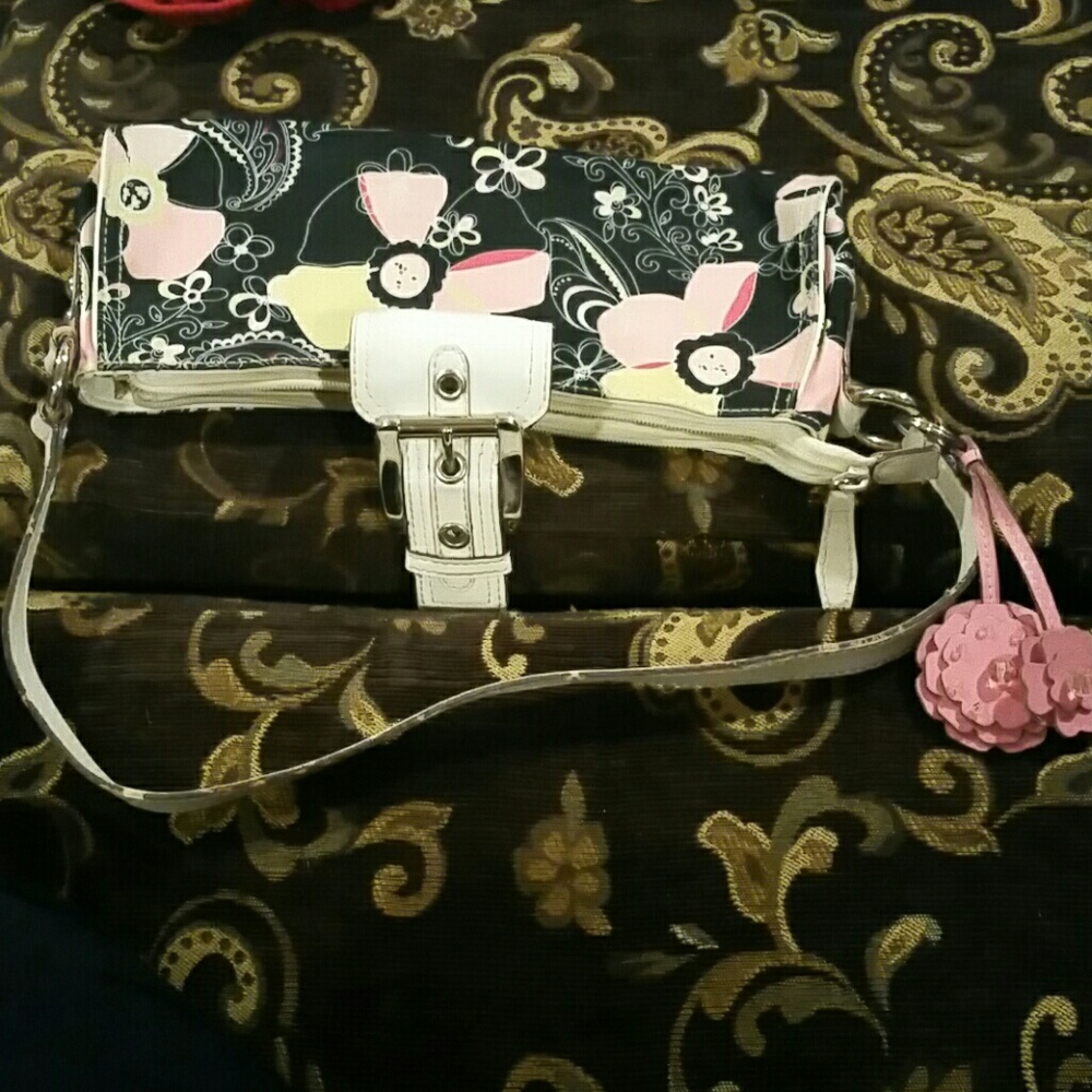 Purse - Picture 2 of 5