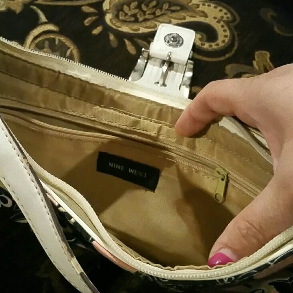 Purse - Picture 3 of 5