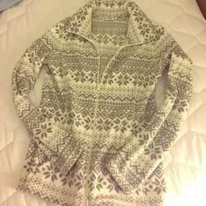 Gray and white pattern zip up