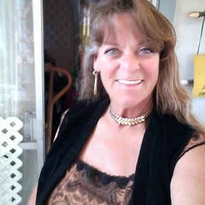 Meet your Posher, Beverly